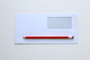 Czy warto kupować koperty z nadrukiem?