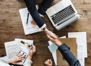 Jaki jest koszt wymiany matrycy w serwisie komputerowym? Serwis komputerowy Olsztyn –  koszt wymiany matrycy w laptopie hp