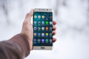 Naprawa i wymiana matrycy telefonów samsung j7 – samsung naprawa Warszawa